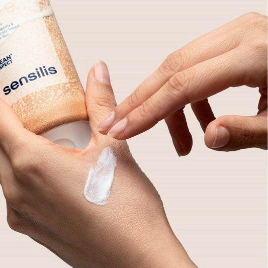 SENSILIS Moisturizing and Refreshing Photoprotective Cream Gel SPF50+ 250ml