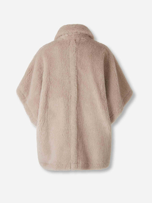 Abrigo Corto Pelo