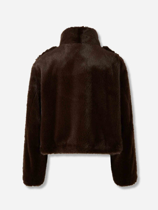 Abrigo Corto Pelo