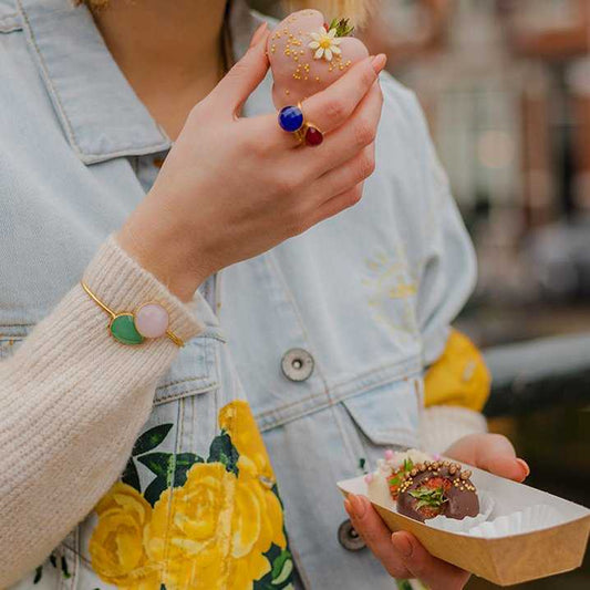 Brazalete Cg Plata Negro y Piedra Lunar
